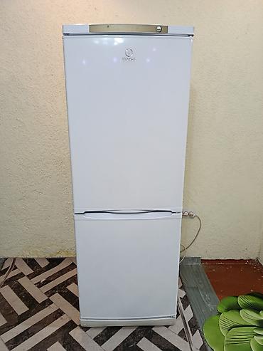 микроволновки бу куплю: Холодильник Indesit, Б/у, Двухкамерный, De frost (капельный), 60 * 170 * 60 — 1