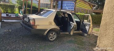 Volkswagen: Volkswagen Jetta: 1988 г., 1.8 л, Механика, Бензин, Седан — 8