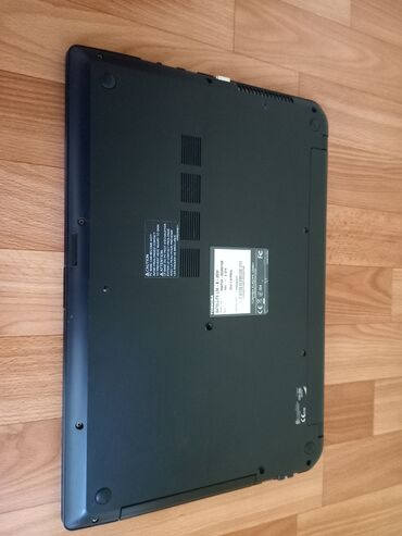 Toshiba: Intel Celeron, 4 GB OZU, 15.6 " — 7