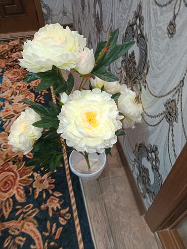 Декоративные цветы: Искусственные горшечные цветы - Яркие декоративные композиции в белых — 28