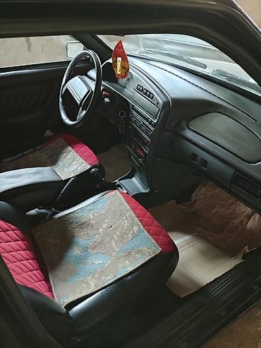 Транспорт: LADA Samara (sedan) – qara rəng Texniki və dizayn xüsusiyyətləri: - — 3
