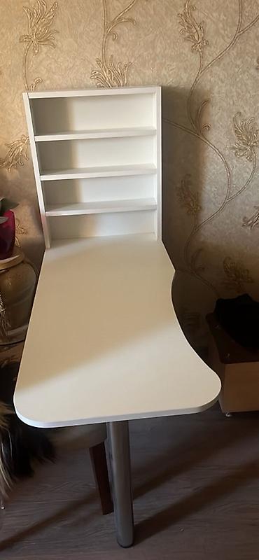 kompüter stol: Künc masa, Stulsuz, Polkalı, Siyirməli, MDF — 1