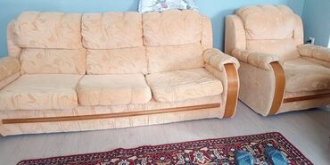 диван раскладной с двумя креслами: Модульный диван, цвет - Бежевый, Б/у