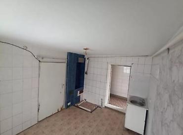 Продажа коттеджей и домов: Продаётся жилой дом с просторными комнатами и большим участком, а — 20