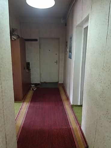 güneşli: 5 mərtəbəli binanın 4-cü mərtəbəsində yerləşən əla 3 otaqlı mənzil — 2