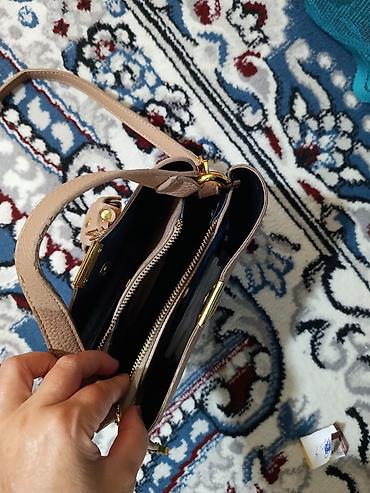 Çantalar: Bej rəngli qadın çantası - Material: teksturalı süni dəri - Rəng — 3