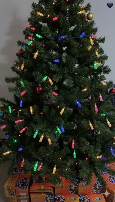 Yeni il ağacları: LED işıqlı Yeni il ağacı – payetli bəzəklərlə - Realistik iynəyarpaq — 16