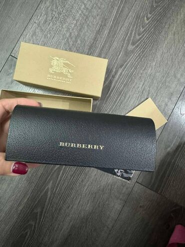 vr naocare: Original BURBERRY nova kutija za naočare