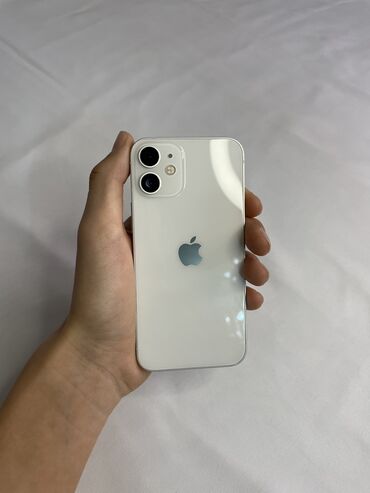 белый корпус: IPhone 12 mini, Б/у, 128 ГБ, Белый, Чехол, 82 %