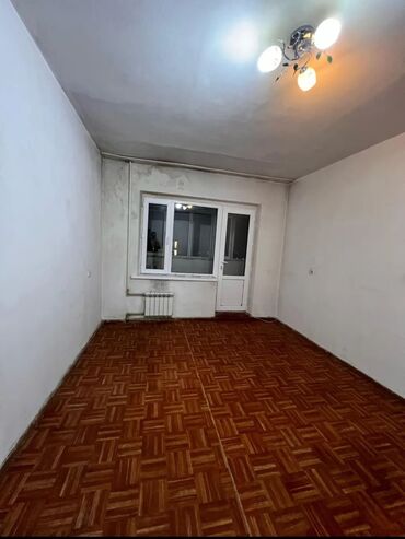 Продажа квартир: 1 комната, 35 м², 106 серия, 7 этаж, Старый ремонт