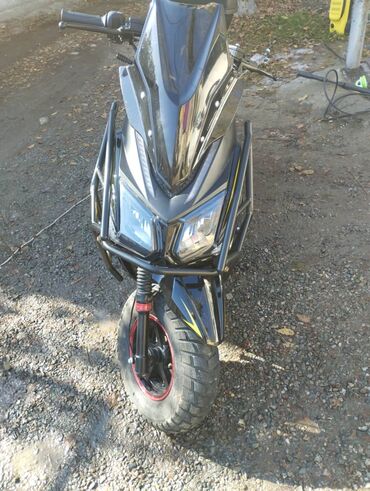 Скутеры: Тип скутера 150 куб. см, Бензин, Новый — 9