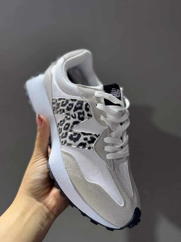 Women's Sneakers and athletic shoes: 37 — 13