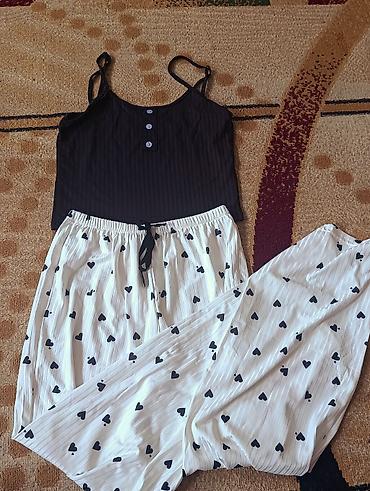 lining 38: Пижама, Трикотаж, Made in KG, На пуговицах, M — 1