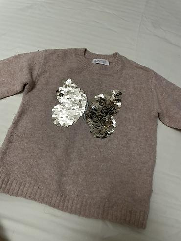 детские кофты: Детский свитер H&M с пайетками «бабочка» - Модель: трикотажный — 1