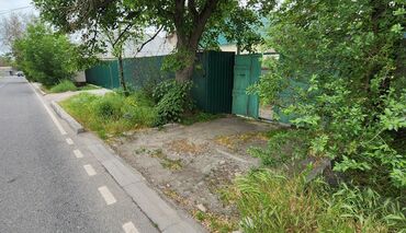 квартира дом бишкек: Продам дом старенький 46м² уч. 5 соток. Цена 91500 $ район Баха /