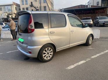 Toyota: Toyota Funcargo: 1.3 л, Автомат, Бензин