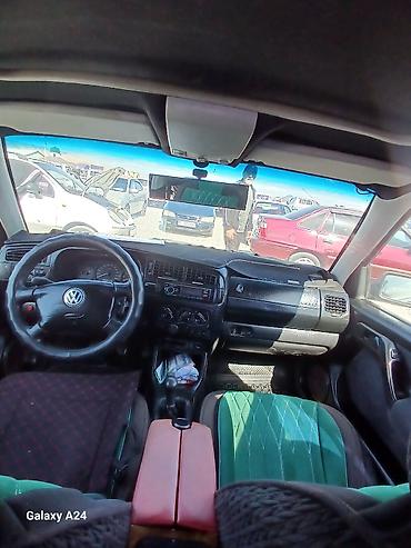 Volkswagen: Volkswagen Vento: 1995 г., 1.8 л, Механика, Бензин, Седан — 7