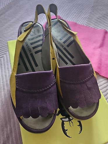 patike huarache: Obućaveličina 38,brend Klarks i Flaj London.Sve koža,osim čipkanih — 9