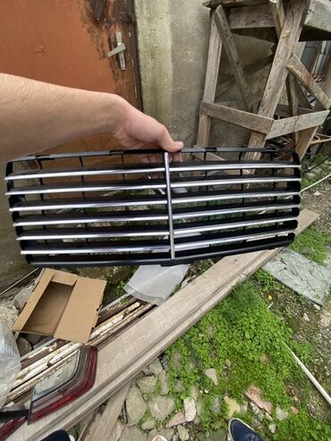 бампера гольф 2: Avtomobil üçün ön radiator barmaqlığı. Mersedes:W124dün abilsofqası