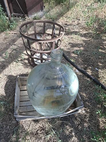 çirkli paltar səbəti: Şüşə qab 50 lt,dəmir səbəti ilə birlikdə satılır 35 m,şərəb və ya — 2