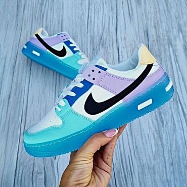 Patike: Nike air force patike

Novo
Brojevi 36 do 41


fb Moja Kupovina 1 — 3