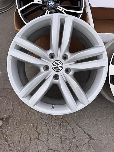 Volkswagen diski R20 R20 tuarek orginal disqlər əla vəzyətdədir lalafo.az -da Volkswagen diski R20 R20 tuarek orginal disqlər əla vəzyətdədir