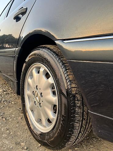 oka masini: Mercedes-Benz C-Class: 2.4 l | 2000 il Sedan — 7