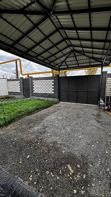 продаю гараж: 5 комнат, 100 м², 3 соток, Новопавловка, Собственник — 9