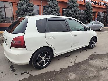 Honda: Honda Civic: 2002 г., 1.5 л, Вариатор, Бензин, Хэтчбэк — 3