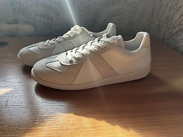 лион обувь бишкек: Мужские кроссовки, 44, Maison Martin Margiela, Новый, цвет - Белый — 1