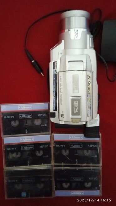 Скупка техники: Продам 2 видеокамеры 3000 сом — 10