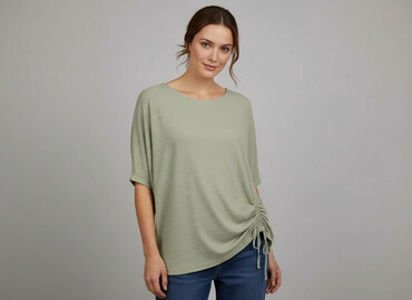unfledged t shirty: Women's blouse, size 2XL (EU 44)