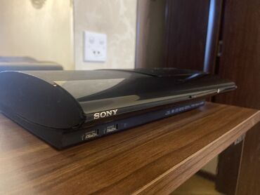 playstation temiri: Playstation-3 yenidir az ishlenib,temirde olmuyub joysticiklerde