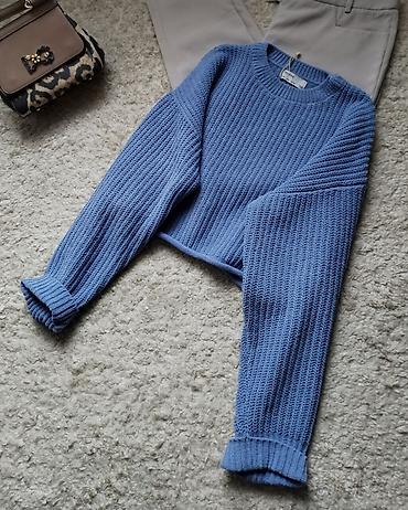 oversize dzemperi: Bershka dzemper sa širokim rukavima. Veličina piše L, može i za M — 3