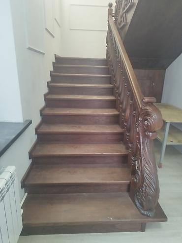 Деревянные лестницы: Деревянная лестница Для дома, Форма лестницы: П-образная — 28