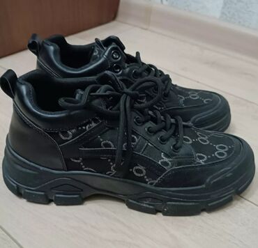 Босоножки, сандалии, шлепанцы: Басаножки — 22