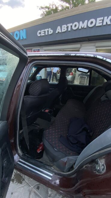 BMW: BMW : 1994 г., 2 л, Механика, Бензин, Седан — 11