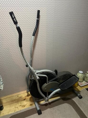 Turniklər və bruslar: (Trnejor) yaxwi veziyyetde hec bir prablemi yoxdur seliqeli iwlenib