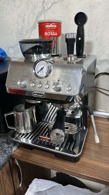 blender ehtiyat hisseleri: 2 aydi alinib az istifade olunub ideal veziyyetdedir 1300 e alinib