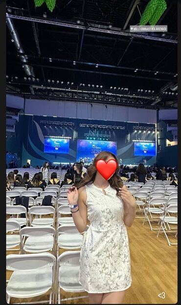 Пиджаки: Ağ rəngli zərif qısa don - Model: qolsuz, dizüstü uzunluq - Parça