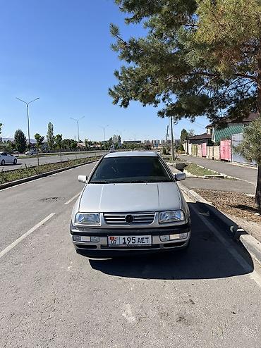 Продажа авто: Volkswagen Vento: 1993 г., 1.8 л, Механика, Бензин, Седан — 9