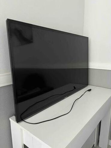 Televizorlar: İşlənmiş Televizor Samsung DLED 40" 4K (3840x2160), Ünvandan götürmə