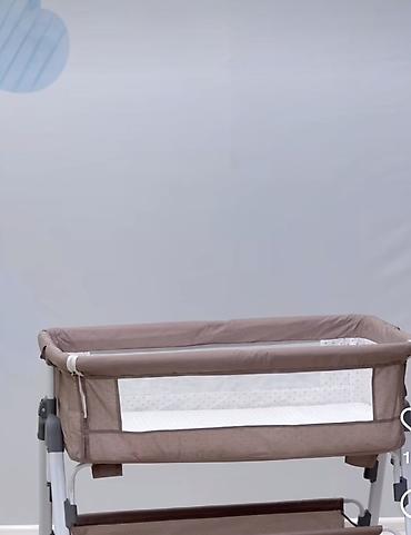 Beşiklər: Oğlan və qız üçün, İşlənmiş, Dördbucaq, Beşik, Dəstsiz, Matras ilə, Yellənmə mexanizmi ilə — 3