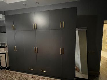 qapi aliram: İşlənmiş, Açılan, 6 qapı Düz dolab, Dolab-asılqan