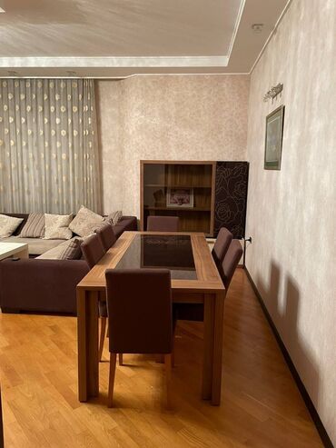 Uzunmüddətli kirayə mənzillər: Nəsimi rayonu,Bəşir Səfəroğlu küçəsi,Targovi ve fontanlar bagina 1 — 3