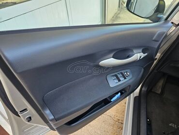Toyota: Toyota Auris: 1.6 l. | 2007 έ. Χάτσμπακ — 18