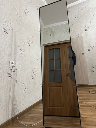 гибкое зеркало: Напольное зеркало в полный рост на складной подставке. - Формат