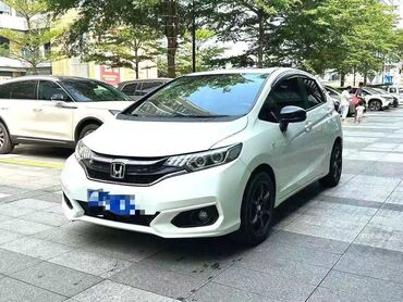срочно продать машину: Honda Fit: 2019 г., 1.5 л, Автоматтык, Бензин
