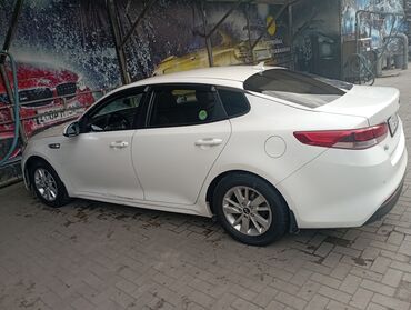 лодка катер: Kia K5: 2016 г., 2 л, Автомат, Газ, Седан