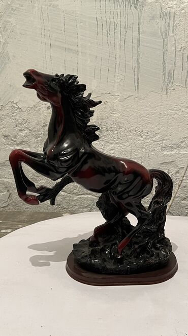 статуэтка лошади: Сувениры лошадь